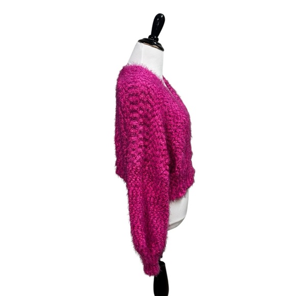 Urban Outfitters Women's S Small Knit Cardigan Cropped Boucle Eyelash Yarn Pink - Picture 4 of 8